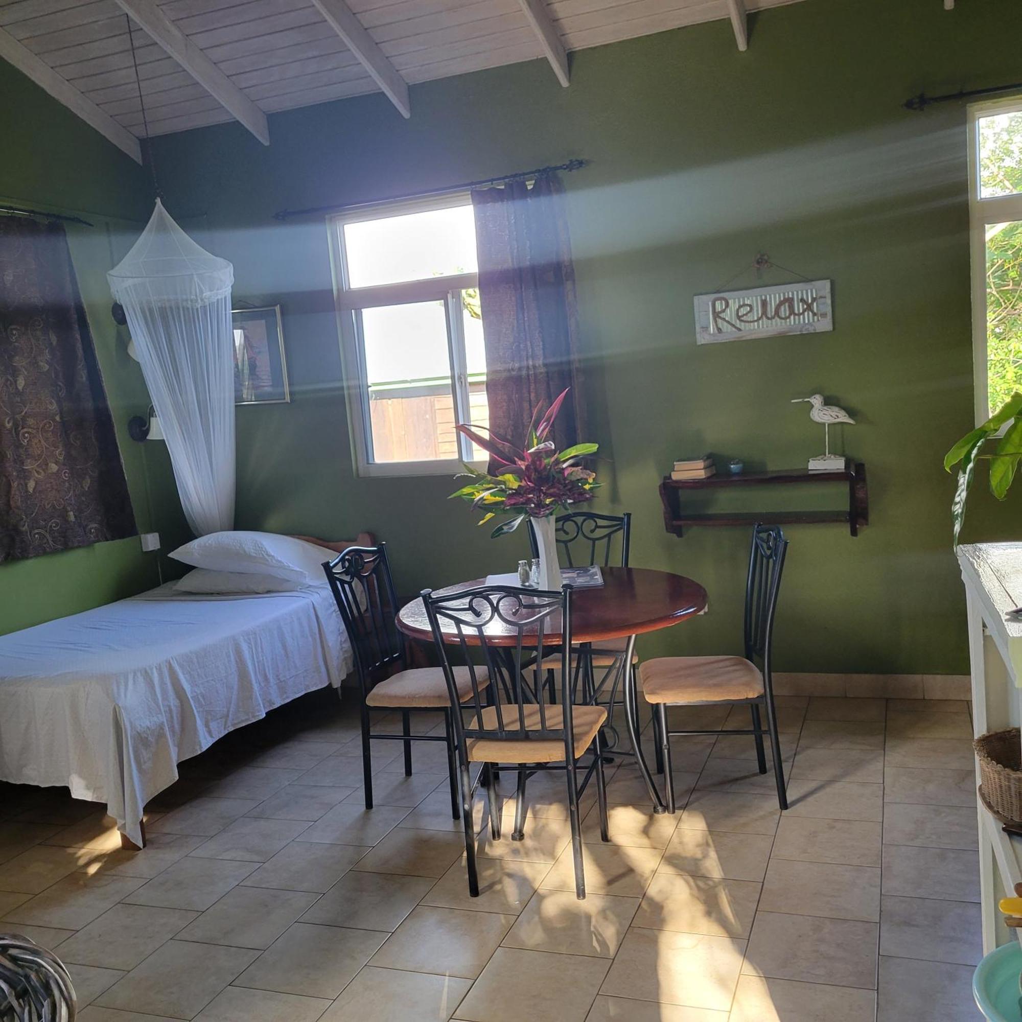 Jacoway Inn Calibishie Dış mekan fotoğraf